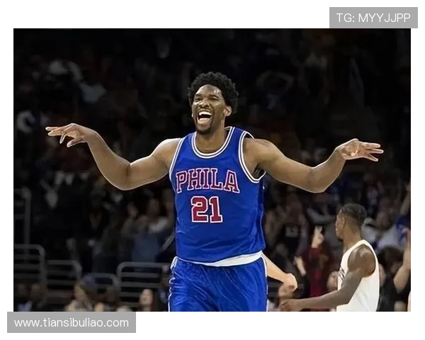 霍华德盛赞恩比德称健康状态下他是唯一能与巅峰奥尼尔抗衡的超级中锋 霍华德盛赞恩比德称健康状态下他是唯一能与巅峰奥尼尔抗衡的超级中锋