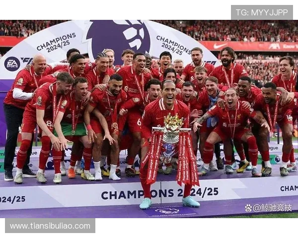 曼联利物浦半场三次中框二十年来罕见红色对决火花四溅 曼联利物浦半场三次中框二十年来罕见红色对决火花四溅