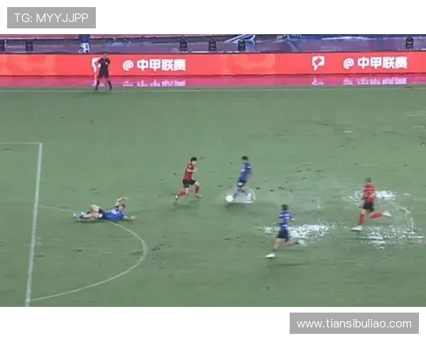 戴维破门被判无效库普梅纳斯越位在先导致进球被取消 戴维破门被判无效库普梅纳斯越位在先导致进球被取消